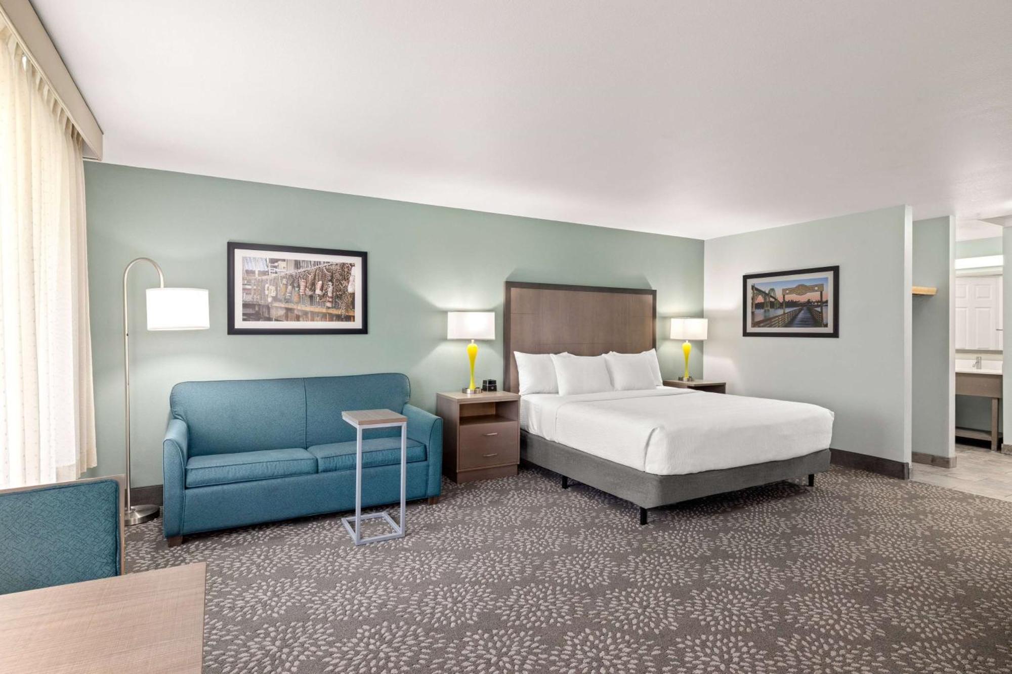 Hotel La Quinta By Wyndham Tour de Newport Extérieur photo