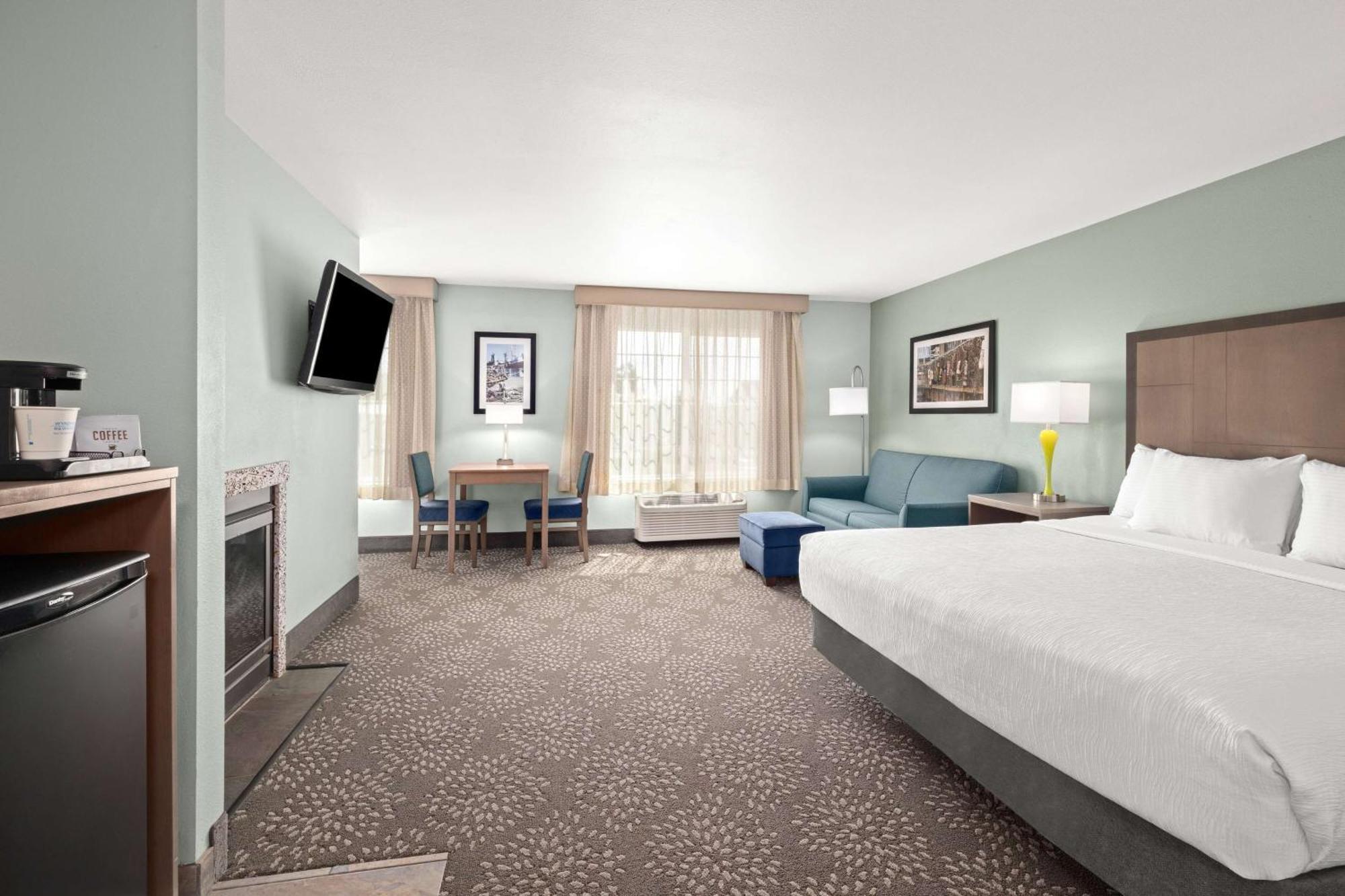 Hotel La Quinta By Wyndham Tour de Newport Extérieur photo